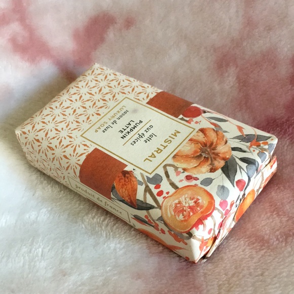 Mistral Scented Pumpkin Latte Luxury Soap made in France NWT 3.14 oz 2”x3.50 bar - Picture 5 of 8